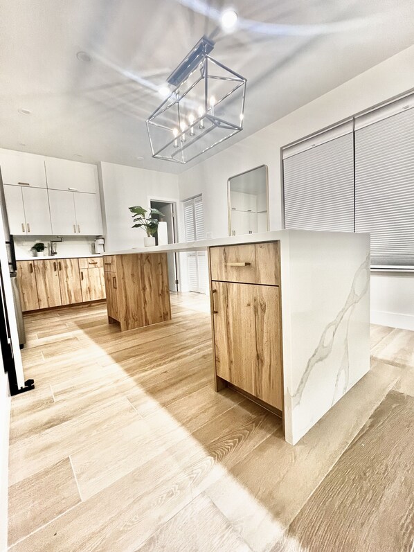 Interior - Charming, Cozy in the heart of Miami~Near Airport, Brickell, US1 and the Gables (Miami)