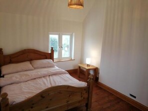 3 bedrooms, WiFi - 3-Bed Cottage in Quiet & Green Wallington (Carshalton)