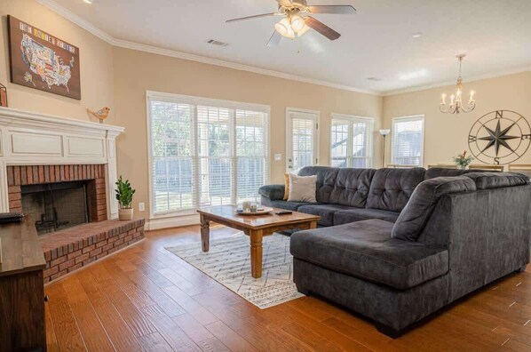 TV, fireplace, video games, stereo