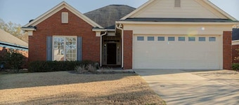 3BR•Backyard•Grill•Game Console•Near Fort Benning