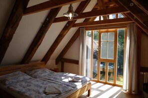 3 Schlafzimmer, Reisekinderbett, Internetzugang