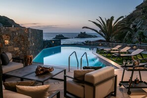 House | Exterior - Made By The Sea Villas 17 Bdrm (Malevizi)