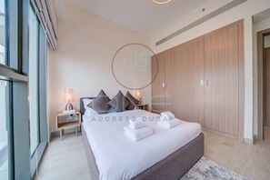 1 bedroom, iron/ironing board, WiFi, bed sheets - Luxurious 1BR New Apartment with view Burj Khalifa (Dubai)