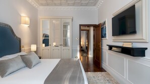 5 chambres, fer et planche à repasser, Wi-Fi gratuit, draps fournis