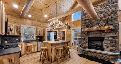 The Getaway in the Pines, On Snowmobile Trail