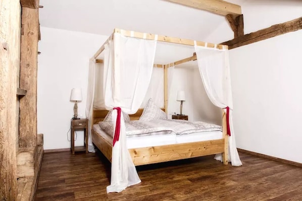 3 Schlafzimmer, kostenloses WLAN, Bettwäsche