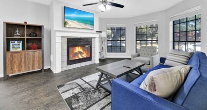 Private Villa Retreat w/ Pool & Outdoor Living – 10 min to IAH