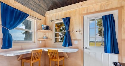 Peaceful Farm Escape | Cozy + Hot Tub