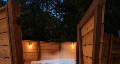 Quiet Glamping Barn on a Working Farm with Fire Pit and Open Views