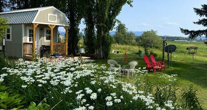 Quiet Glamping Barn on a Working Farm with Fire Pit and Open Views