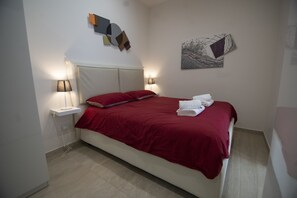 1 bedroom, desk, soundproofing, iron/ironing board