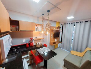 Appartamento familiare | Cucina privata | Frigorifero, microonde, pentole/stoviglie/utensili