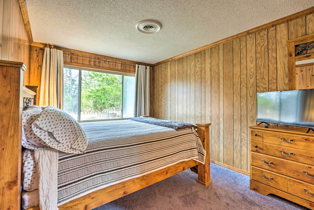 Lakeside Home w/ Deck Near Hunting & Fishing Hickory County Vrbo