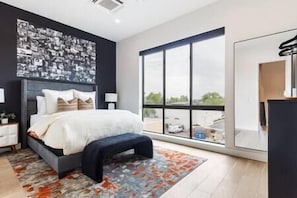 3 chambres, fer et planche à repasser, Wi-Fi, draps fournis