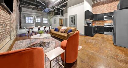 Penthouse Loft Downtown Huge Unit