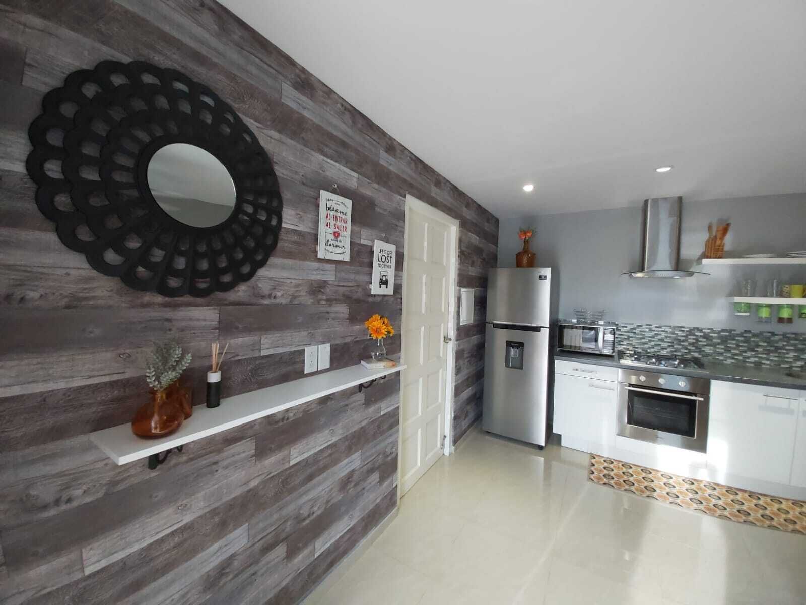 Kühlschrank, Mikrowelle, Ofen, Mixer