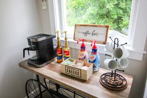 Réfrigérateur, four, plaque de cuisson, lave-vaisselle