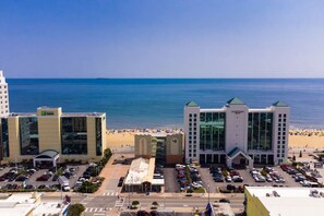 Exterior - Rooftop Deck and Ocean Views with VB Local Life! (Virginia Beach)