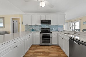 Fridge, microwave, oven, stovetop - Bo's Bungalow!! Channel Front Home! (North Myrtle Beach)