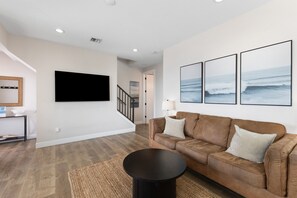 Smart TV, books
