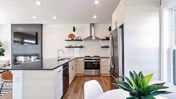 Fridge, coffee/tea maker, cookware/dishes/utensils