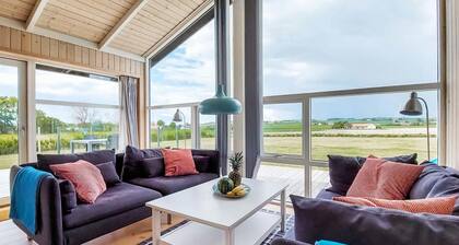 Awesome home in Samsø with sauna