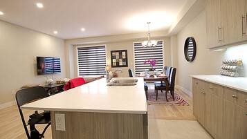 Maison en rangée luxueuse | Cuisine privée | Essuie-tout