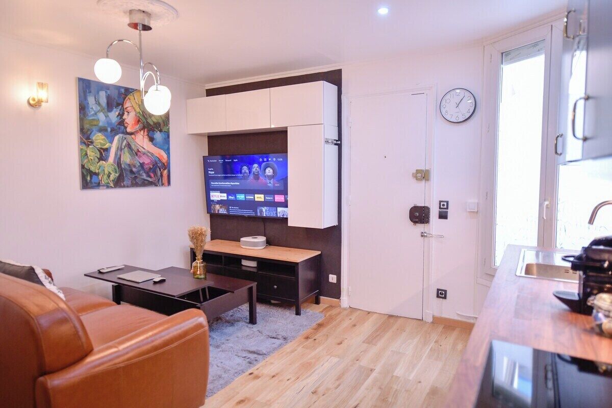 Télévision, chaîne hi-fi