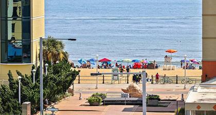 Rooftop Deck with View of the Ocean at Pacific