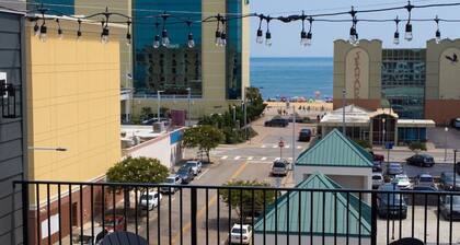 Rooftop Deck with View of the Ocean at Pacific
