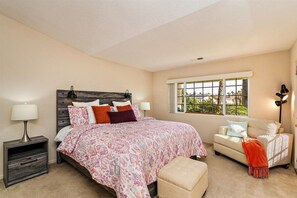 2 bedrooms, iron/ironing board, free WiFi, bed sheets