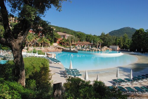Haus im Wasserbereich des Feriendorfs Les Restanques, WIFI, Klim, Waschmaschine.