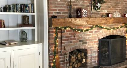 Recently remodeled Colonial-style home with room for the whole family!