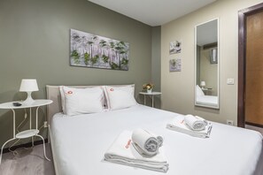 1 slaapkamer, een strijkplank/strijkijzer, gratis wifi, beddengoed