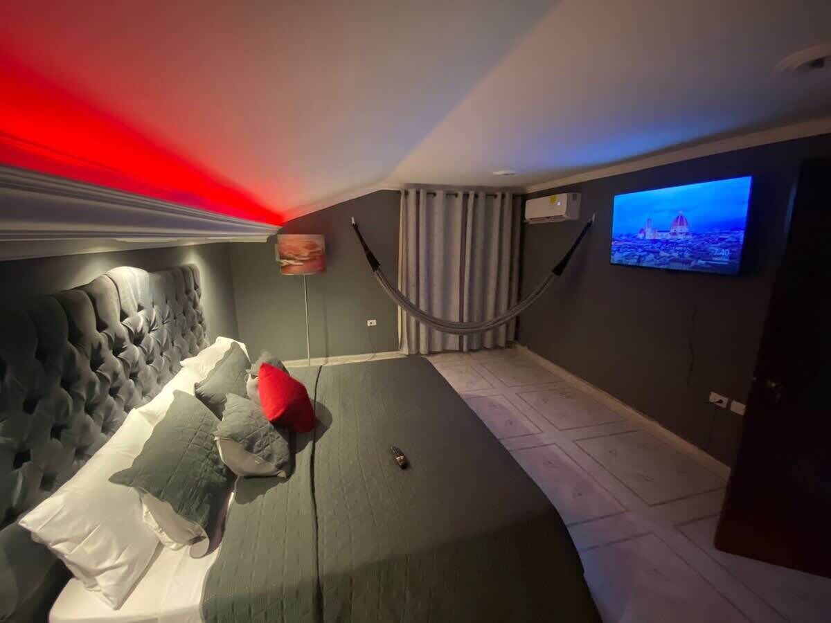 8 bedrooms, iron/ironing board, WiFi, bed sheets