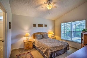 3 bedrooms, desk, iron/ironing board, Internet