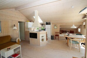 TV, fireplace - 2 bedroom lovely home in Samsø (Samsø)