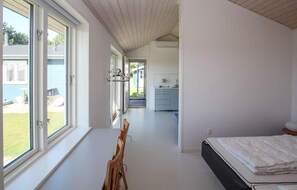 3 bedrooms, free WiFi - Stunning home in Samsø with WiFi (Samsø)