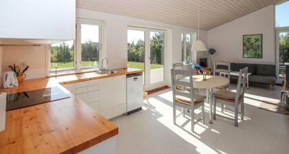 Stunning home in Samsø with WiFi