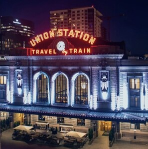 Exterior - Luxury Lakefront Home, Great Location for Family, Best Home Office Setup, Near Denver (Arvada)