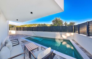 Pool - Awesome apartment in Okrug Gornji with WiFi (Okrug Gornji)