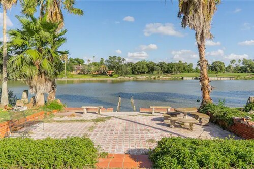 B Relaxing waterfront 3bdrm 2bath countryside home!