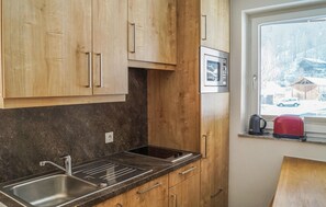 Kühlschrank, Herdplatte, Geschirrspüler