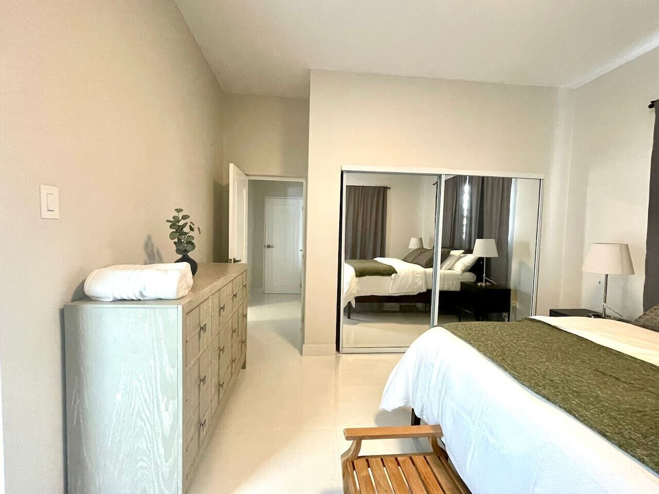 3 soveværelser, skrivebord, strygejern/strygebræt, Wi-Fi