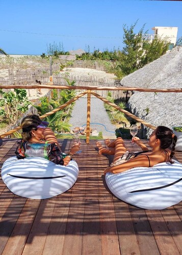 Cabin with sea view in Maramar.