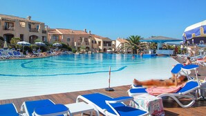 Pool - Awesome home in Punta Su Turrione (Punta Su Turrione)