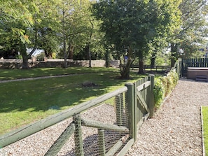 Cottage | Property grounds