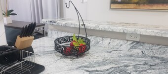 5 Star Fresh And Clean Condo In New Kingston