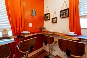 Dining - Chic 1BR Stay | Walk to UofA (Tucson)