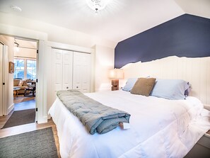 1 bedroom, iron/ironing board, travel crib, free WiFi